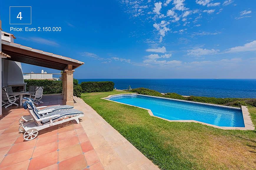 Frontline villa for sale Cala d'Or