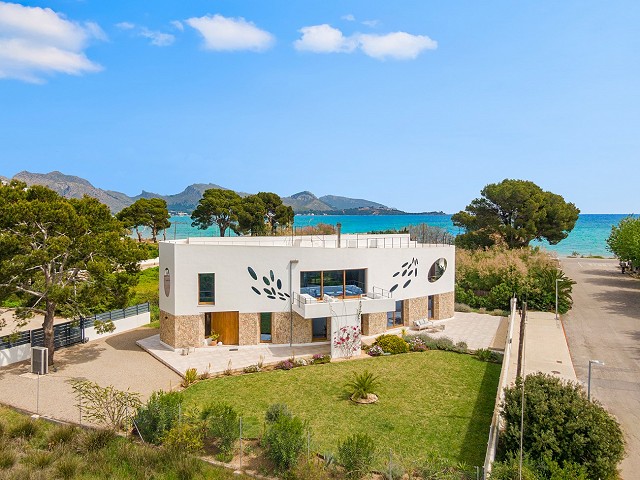 Villa For Sale  with Sea Views in Pollensa