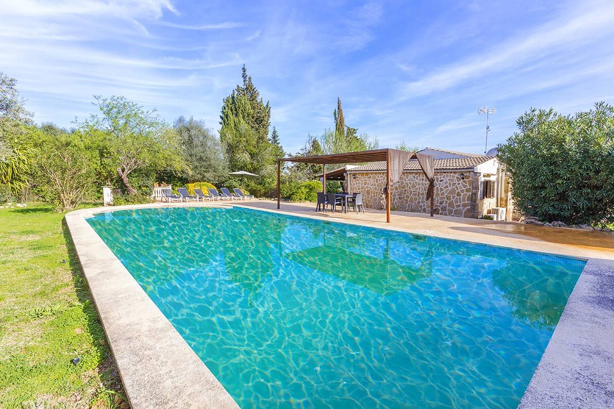 Sa Pobla 254m² house for sale with easily maintained gardens