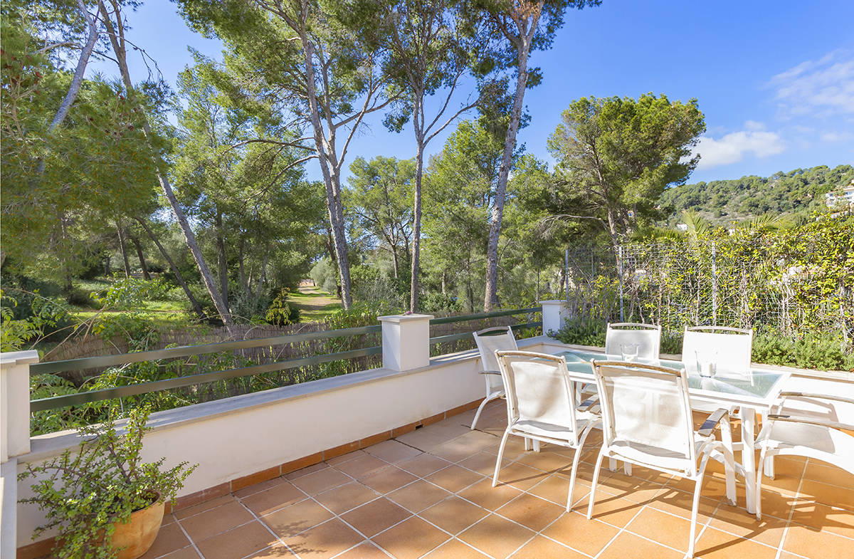 170m² house for sale in Bendinat with sunny terraces