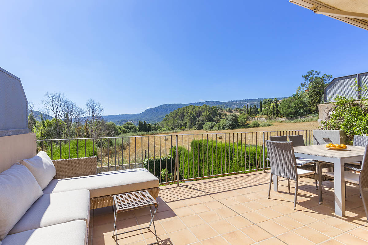 Puigpunyent 281m² house for sale with mountain view